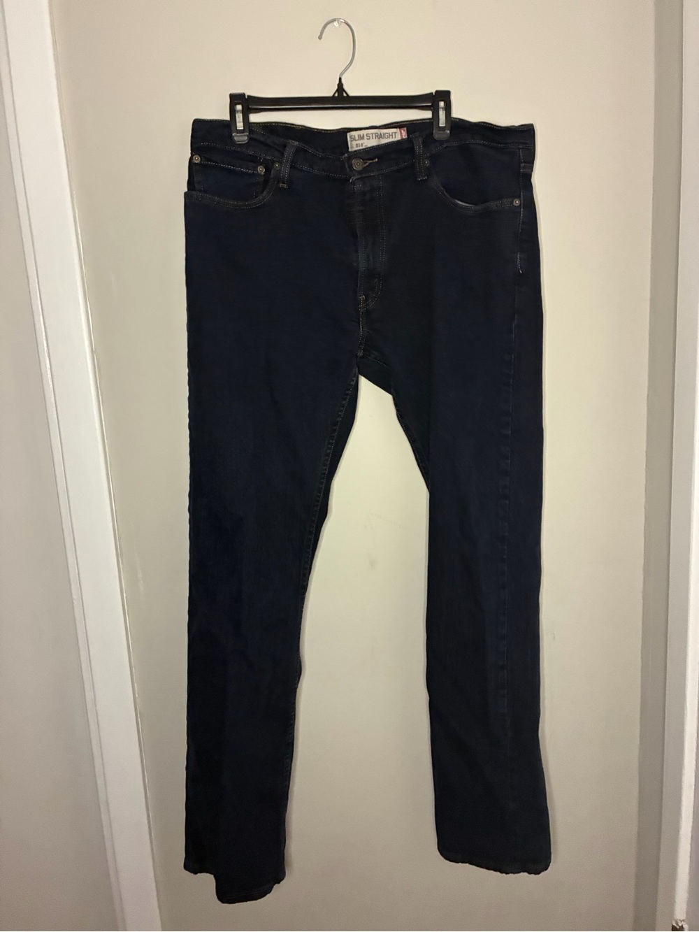 Levi Men’s Slim Straight Jeans